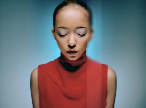 安室奈美恵 [Namie Amuro] - SOMETHING 'BOUT THE KISS (Music Video