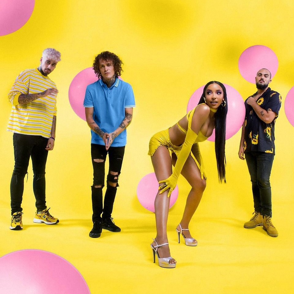 Tinashe & Cheat Codes - Lean On Me - Reviews - Album of The Year