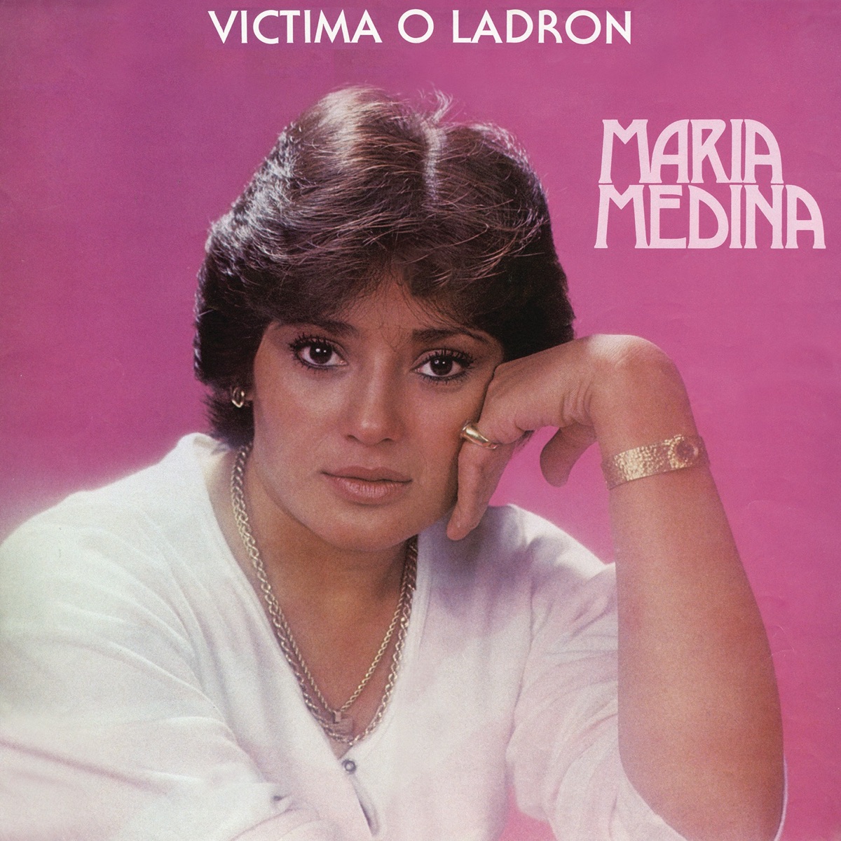 María Medina - Víctima o Ladrón - Reviews - Album of The Year
