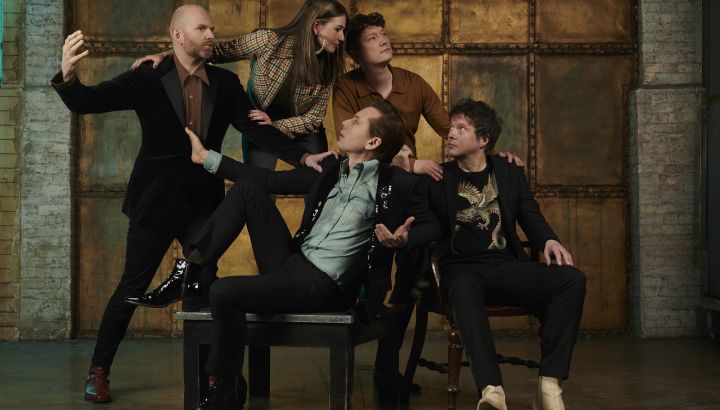 Franz Ferdinand fast forward love on brand new single, &lsquo;Curious&rsquo;