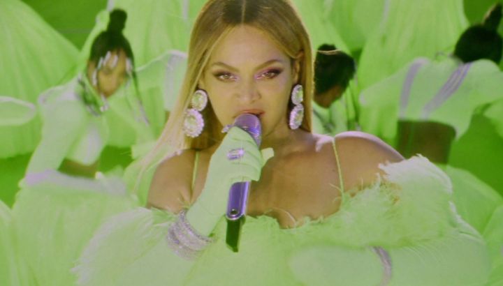 Watch Beyonc&eacute; Perform &ldquo;Be Alive&rdquo; in Compton Tennis Court for the 2022 Oscars